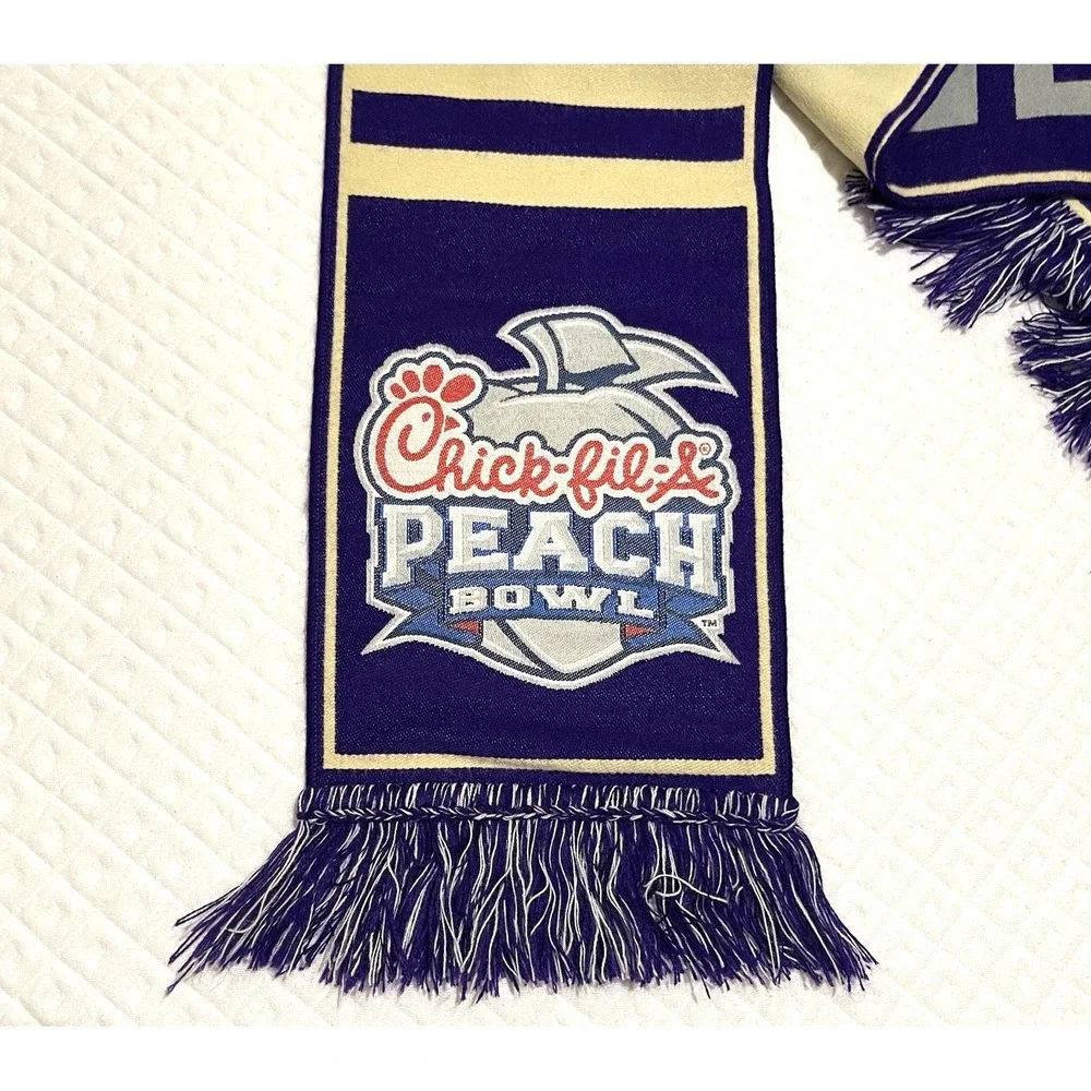 University of Washington‎ Huskies Football Peach Bowl 2016 Game Scarf 8